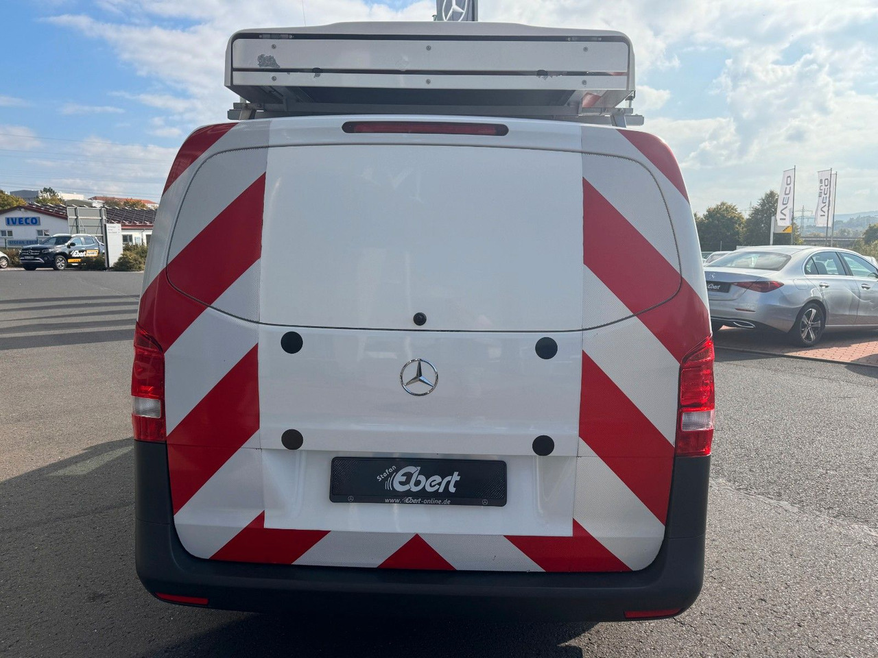 Mercedes-Benz Vito 111 CDI Tourer Begleitfahrzeug BF3+ / WVZ - Small van: picture 5 Mercedes-Benz Vito 111 CDI Tourer Begleitfahrzeug BF3+ / WVZ - Small van: picture 5