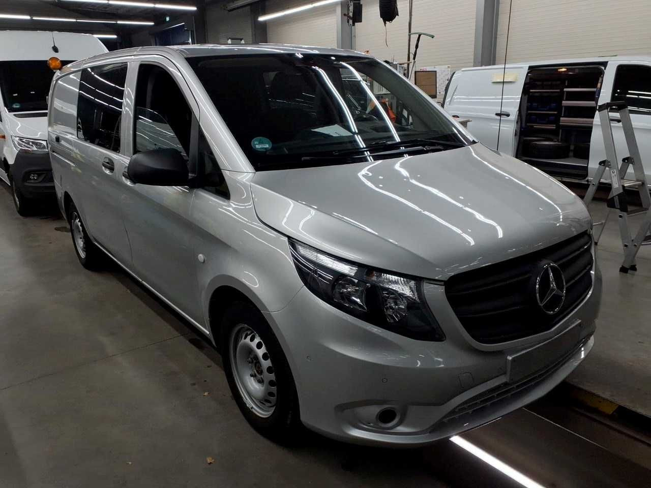 Mercedes-Benz Vito 114 CDI Mixto Regal AHK Klima PARKTRONIC - Passenger van: picture 2 Mercedes-Benz Vito 114 CDI Mixto Regal AHK Klima PARKTRONIC - Passenger van: picture 2