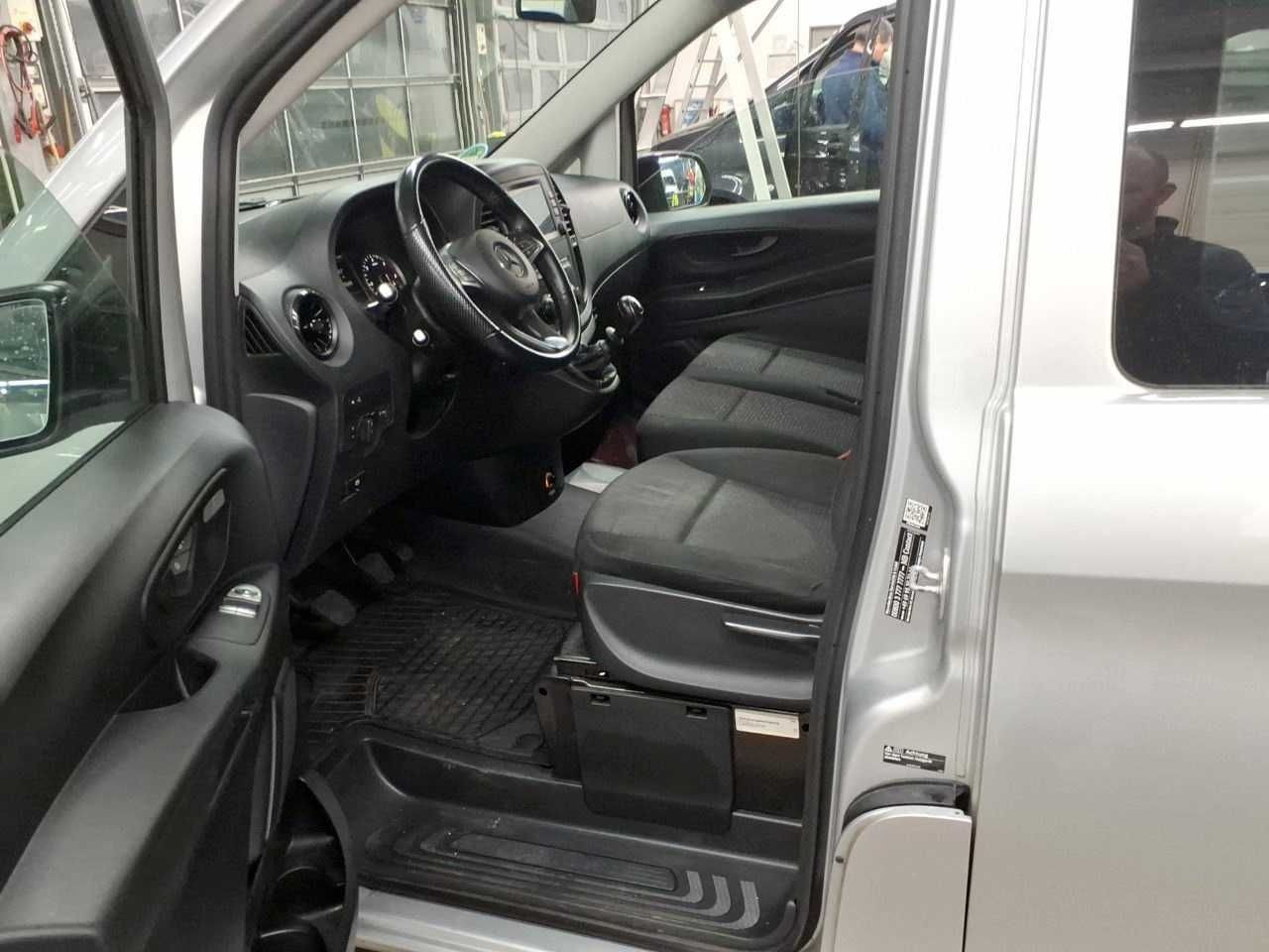 Mercedes-Benz Vito 114 CDI Mixto Regal AHK Klima PARKTRONIC - Passenger van: picture 4 Mercedes-Benz Vito 114 CDI Mixto Regal AHK Klima PARKTRONIC - Passenger van: picture 4