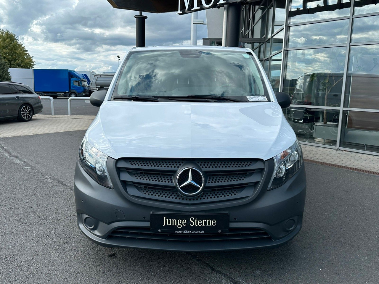 Mercedes-Benz Vito 116 CDI Klima Kamera Audio40 SHZ - Small van: picture 2 Mercedes-Benz Vito 116 CDI Klima Kamera Audio40 SHZ - Small van: picture 2