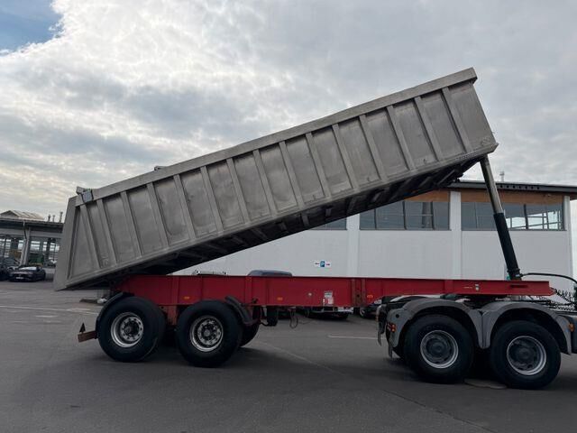 SDC Trailers LTD SDC 30/2 Liftachse BPW - Tipper semi-trailer: picture 3 SDC Trailers LTD SDC 30/2 Liftachse BPW - Tipper semi-trailer: picture 3