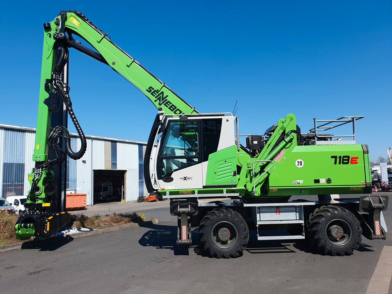 Sennebogen 718 / inkl. Albach Fällzange / nur 640h! - Wheel excavator: picture 4 Sennebogen 718 / inkl. Albach Fällzange / nur 640h! - Wheel excavator: picture 4
