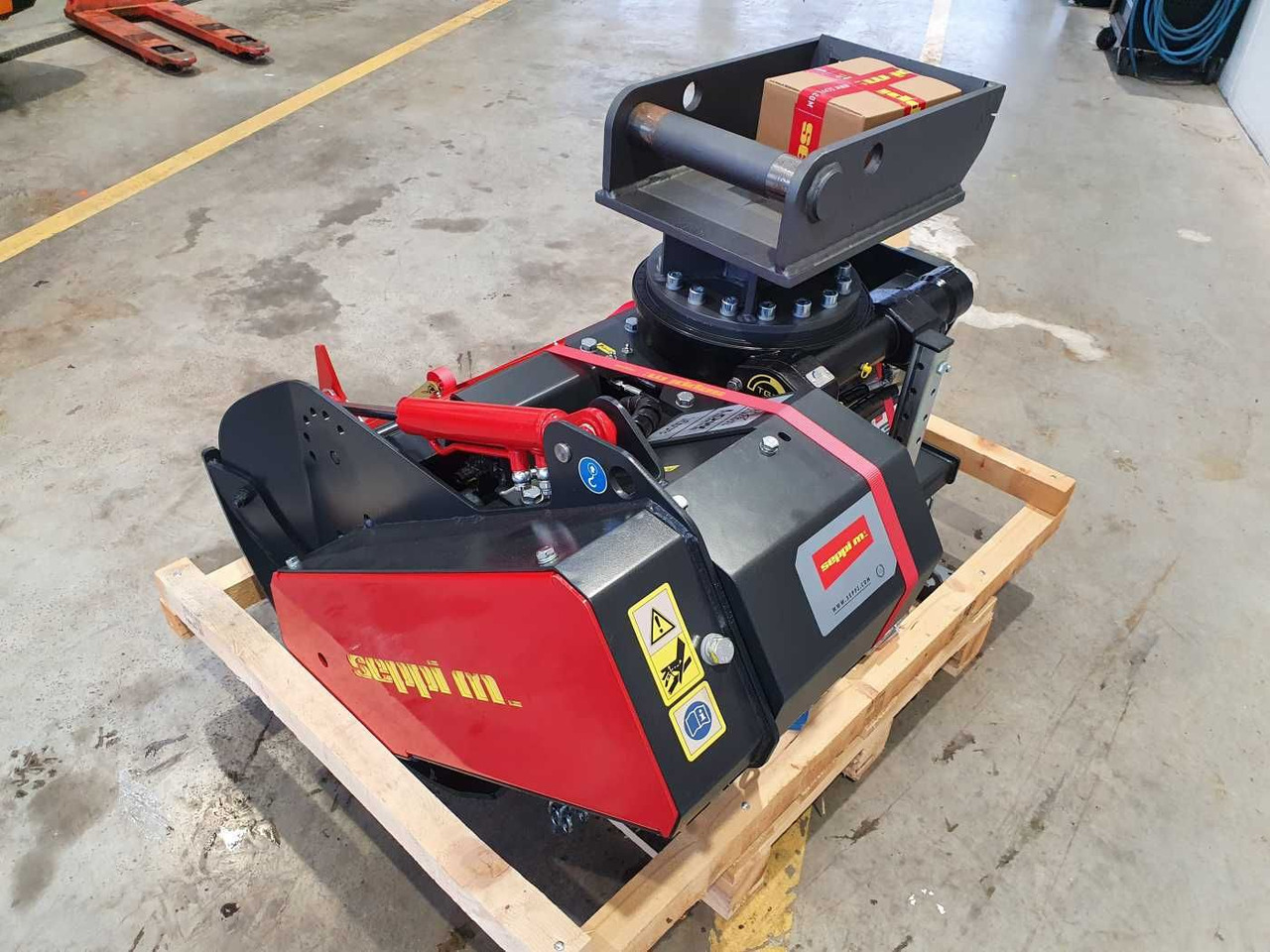 Seppi MINI-BMS 105 Forstmulcher Drehmotor MS08 - Forestry mulcher: picture 5 Seppi MINI-BMS 105 Forstmulcher Drehmotor MS08 - Forestry mulcher: picture 5