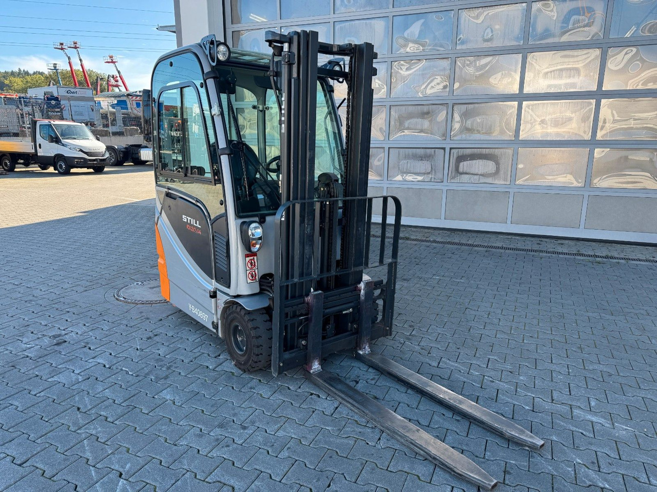 Still RX20-14 / Triplex: 4.30m! / 354h / SS / 23/2022 - Electric forklift: picture 3 Still RX20-14 / Triplex: 4.30m! / 354h / SS / 23/2022 - Electric forklift: picture 3