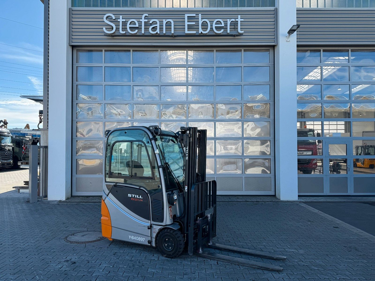 Still RX20-14 / Triplex: 4.30m! / 354h / SS / 23/2022 - Electric forklift: picture 1 Still RX20-14 / Triplex: 4.30m! / 354h / SS / 23/2022 - Electric forklift: picture 1