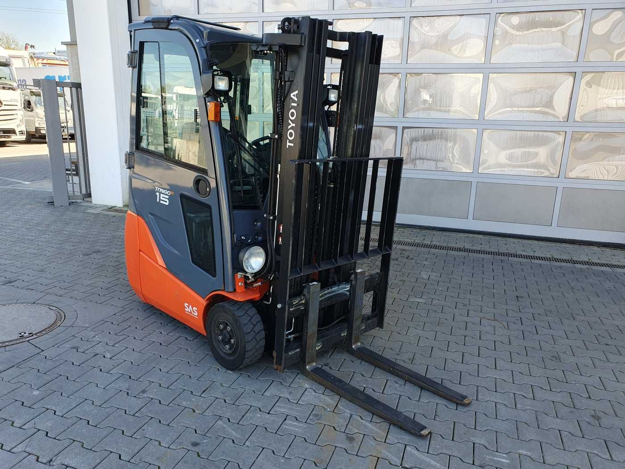 Electric forklift Toyota 8FBET15 / Triplex: 4.30m / nur 3.489h! / 2022: picture 9