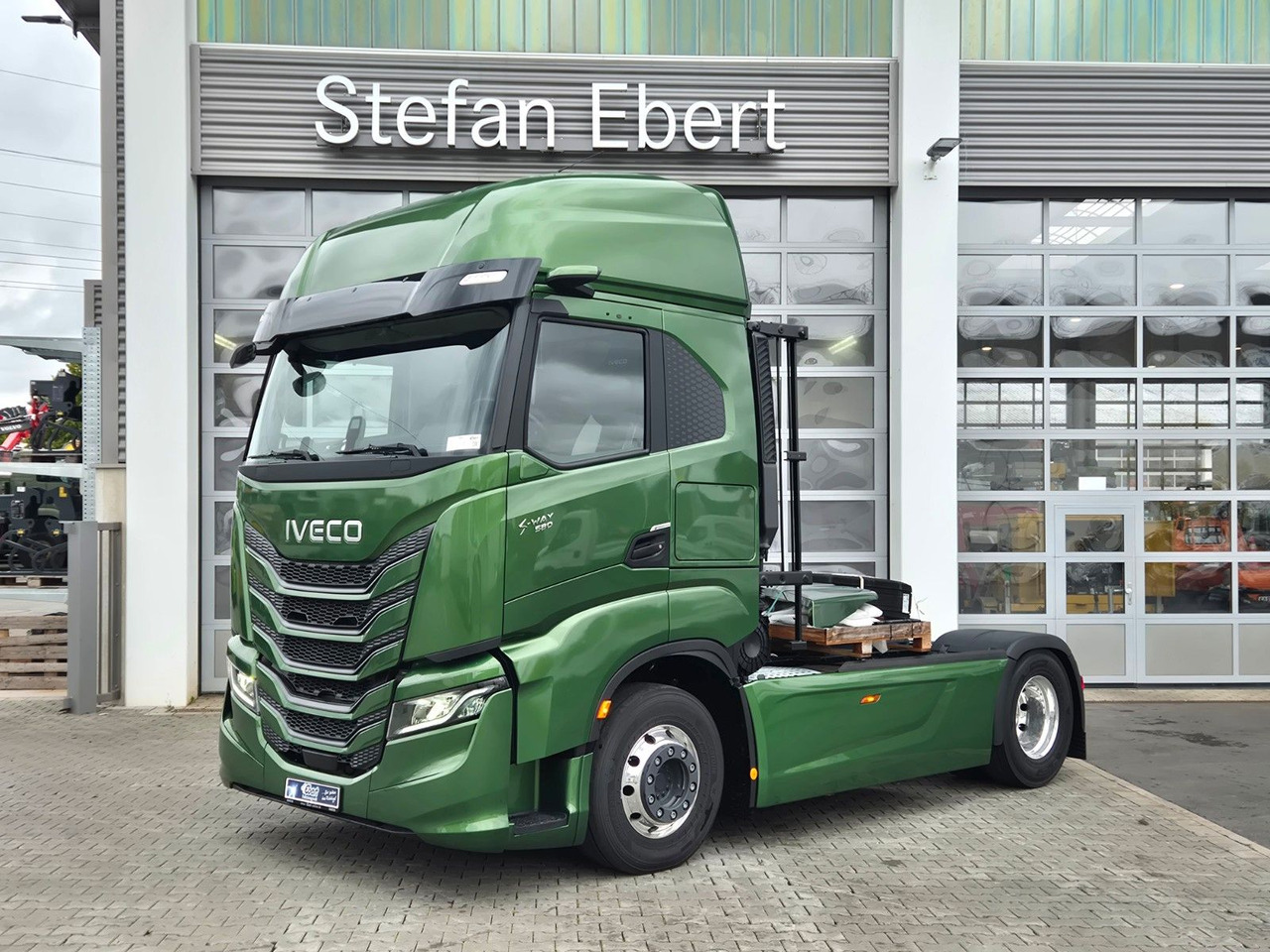 Iveco S-Way AS440S58T/FP 4x2 *MirrorCam*Retarder* - Tractor unit: picture 2 Iveco S-Way AS440S58T/FP 4x2 *MirrorCam*Retarder* - Tractor unit: picture 2