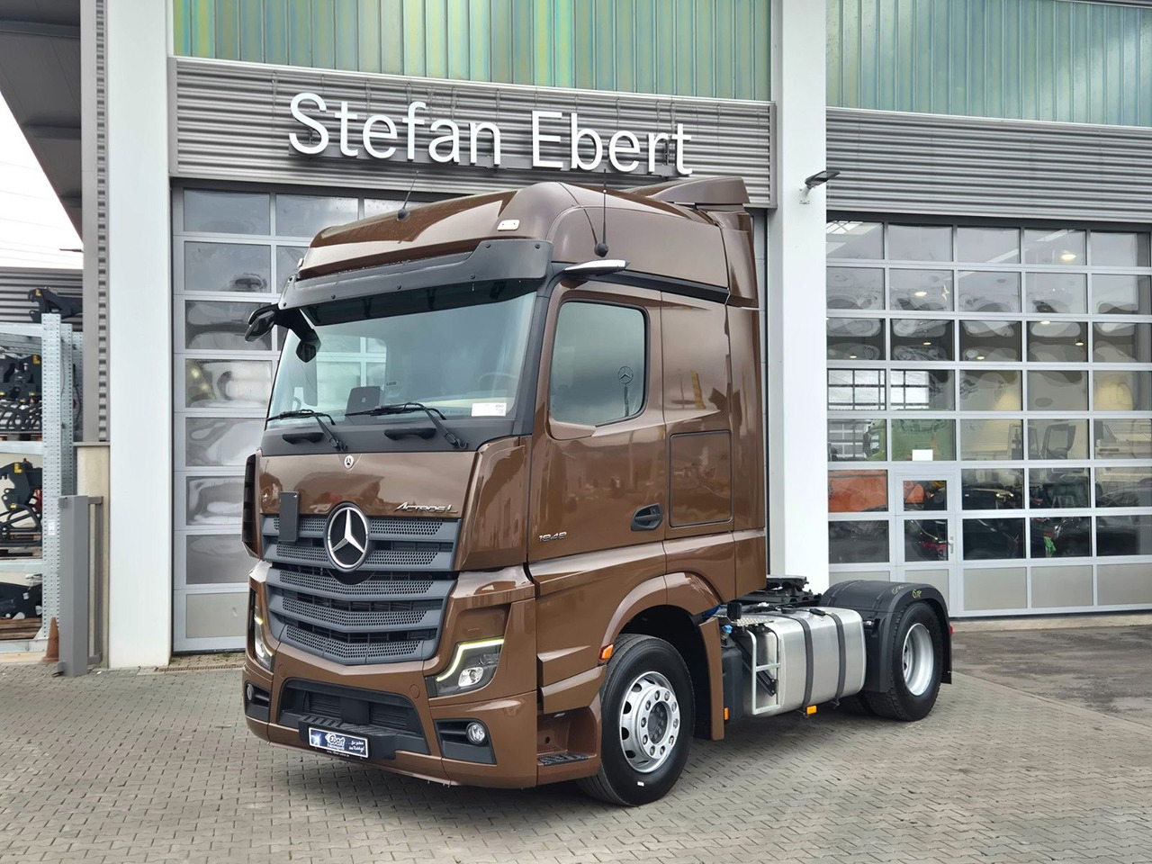 Mercedes-Benz Actros 1848 LS Öl-Retarder Standklima BigSpace - Tractor unit: picture 1 Mercedes-Benz Actros 1848 LS Öl-Retarder Standklima BigSpace - Tractor unit: picture 1