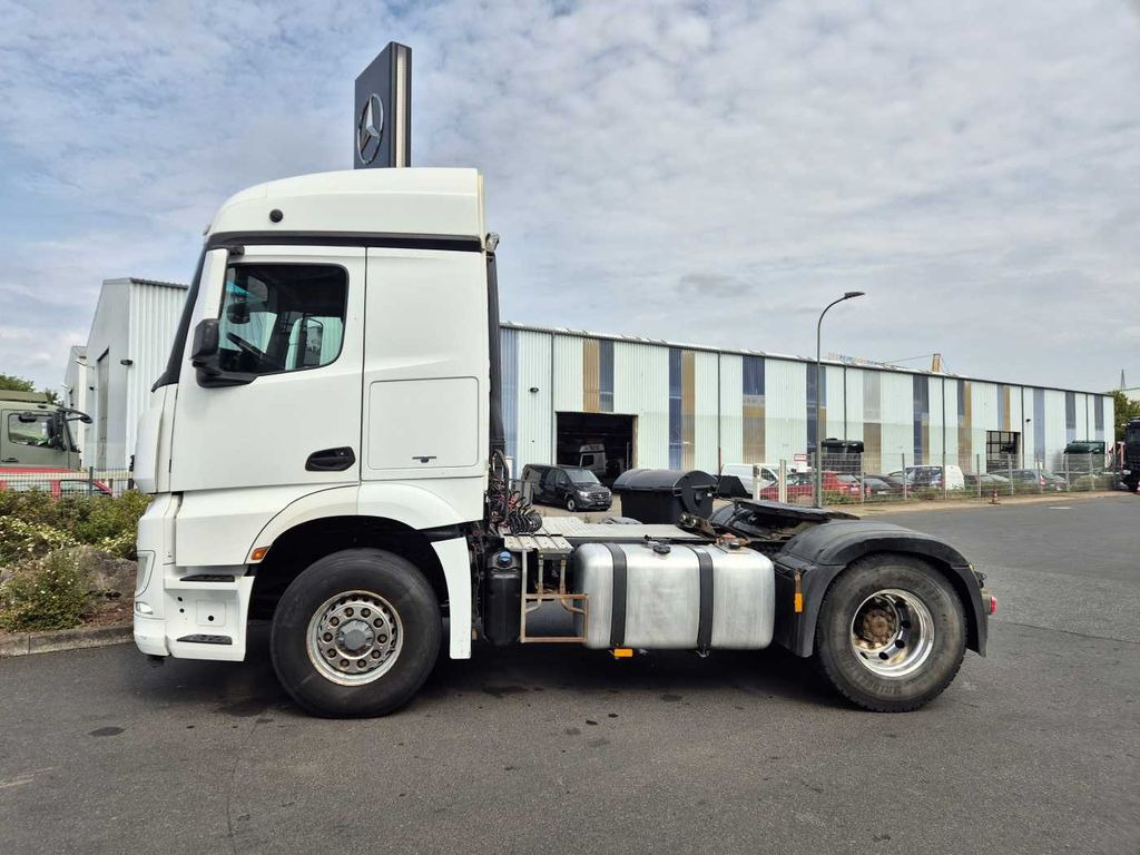Mercedes-Benz Arocs 1845 LS 4x4 HAD Retarder Hydraulik Navi Mercedes-Benz Arocs 1845 LS 4x4 HAD Retarder Hydraulik Navi - Tractor unit: picture 4 Mercedes-Benz Arocs 1845 LS 4x4 HAD Retarder Hydraulik Navi Mercedes-Benz Arocs 1845 LS 4x4 HAD Retarder Hydraulik Navi - Tractor unit: picture 4