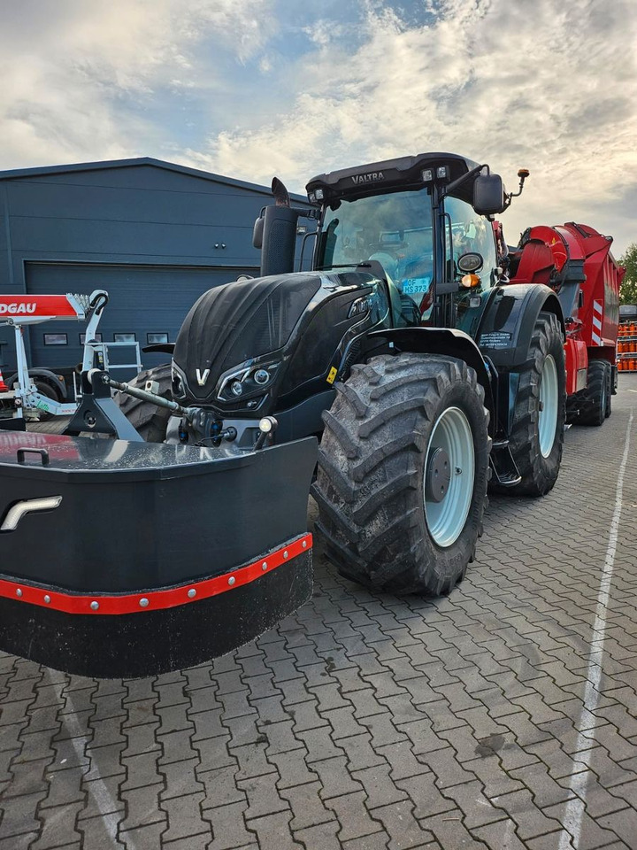 Valtra S374 / nur: 1.980h! / 06.2017 / Holzhacker - Wood chipper: picture 5 Valtra S374 / nur: 1.980h! / 06.2017 / Holzhacker - Wood chipper: picture 5