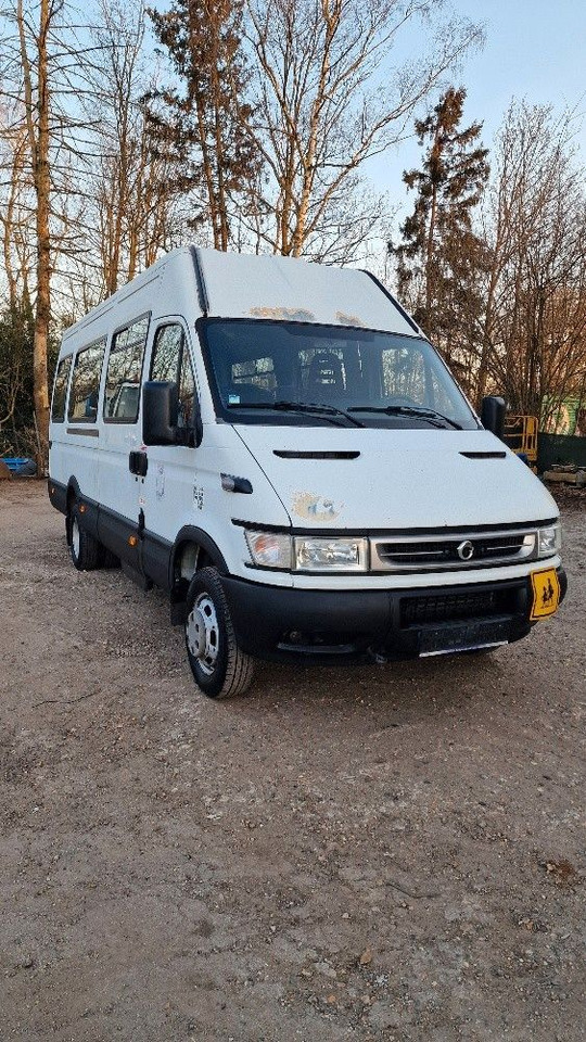 Iveco Daily 3.0 lit. Motor - Minibus, Passenger van: picture 2 Iveco Daily 3.0 lit. Motor - Minibus, Passenger van: picture 2