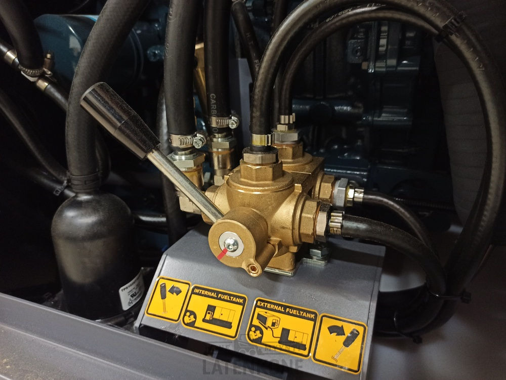 Generator set Atlas Copco QAS 45 50 Hz Generaattori StageV Box: picture 16
