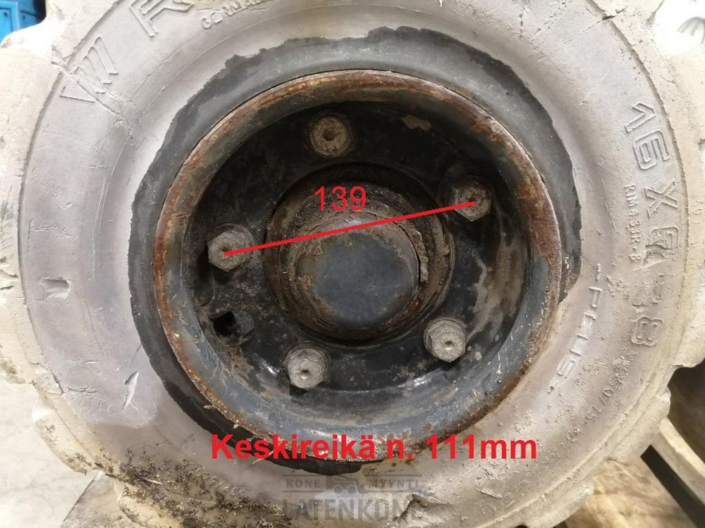 Trukin taka-akseli 16x6-8 valkoisilla renkailla - Rear axle for Forklift: picture 2 Trukin taka-akseli 16x6-8 valkoisilla renkailla - Rear axle for Forklift: picture 2