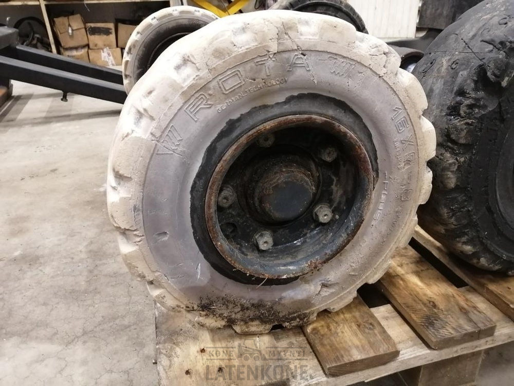 Trukin taka-akseli 16x6-8 valkoisilla renkailla - Rear axle for Forklift: picture 3 Trukin taka-akseli 16x6-8 valkoisilla renkailla - Rear axle for Forklift: picture 3
