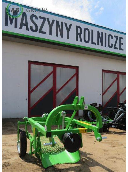 Bomet kopaczka wibracyjna z wyrzutem do tyłu Ursa Z655/1 - Potato harvester: picture 1 Bomet kopaczka wibracyjna z wyrzutem do tyłu Ursa Z655/1 - Potato harvester: picture 1