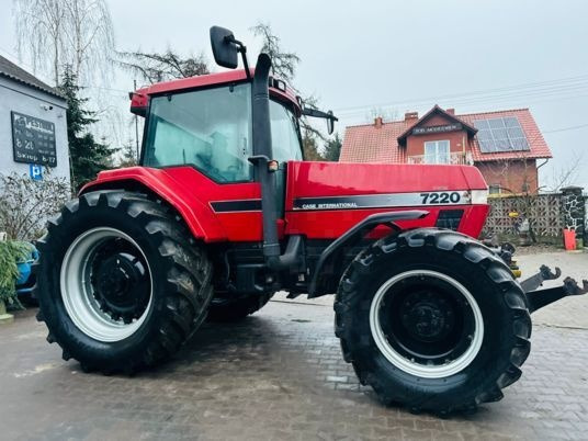 Case IH MAGNUM 7220 - Farm tractor: picture 2 Case IH MAGNUM 7220 - Farm tractor: picture 2