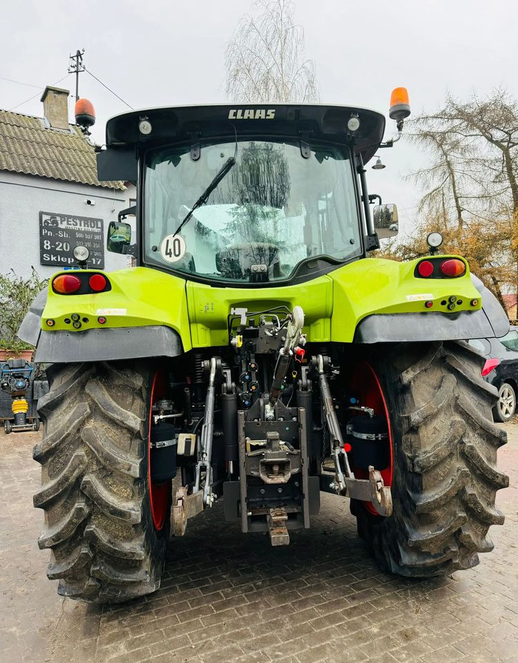 Farm tractor Claas Arion 620: picture 15