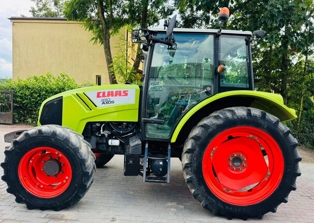 Claas Axos 330 - Farm tractor: picture 3 Claas Axos 330 - Farm tractor: picture 3