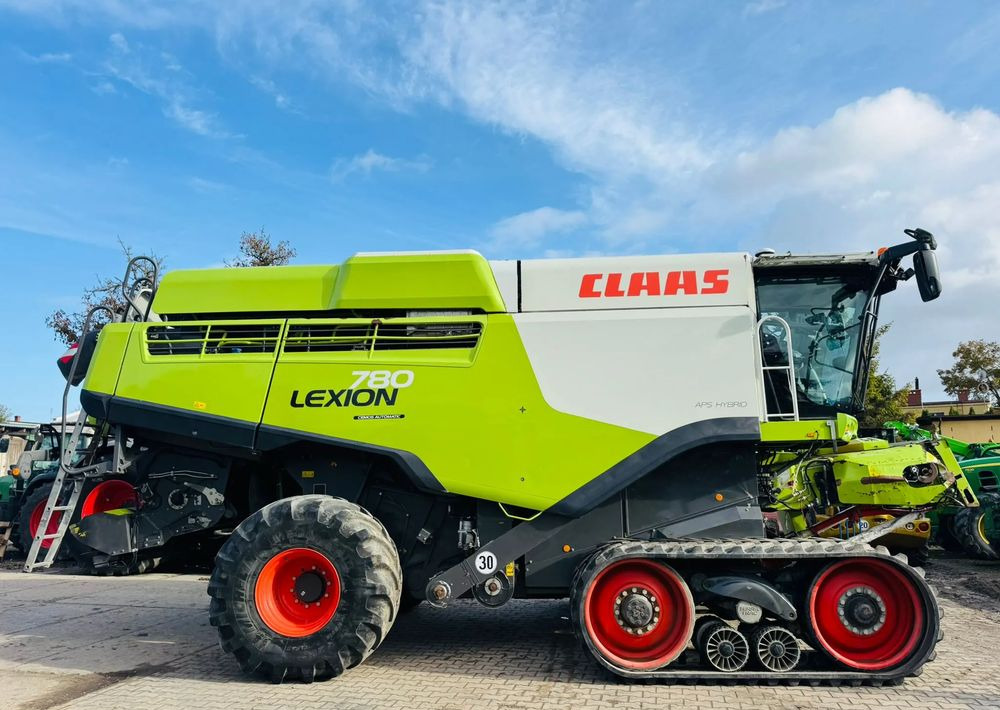 Claas Lexion 780 TT - Combine harvester: picture 2 Claas Lexion 780 TT - Combine harvester: picture 2