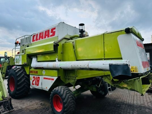 Claas MEGA 218 - Combine harvester: picture 5 Claas MEGA 218 - Combine harvester: picture 5