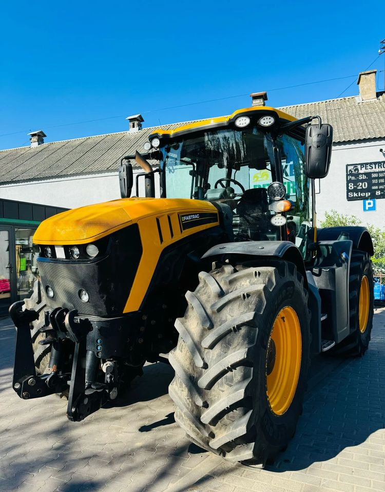 Farm tractor JCB 4220: picture 6