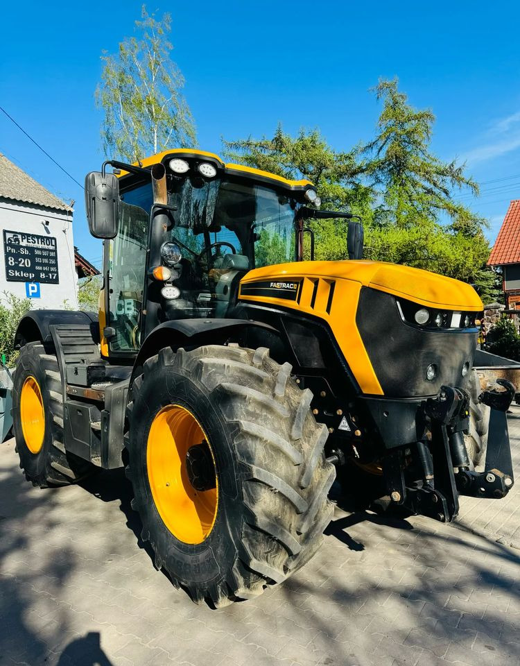 Farm tractor JCB 4220: picture 8