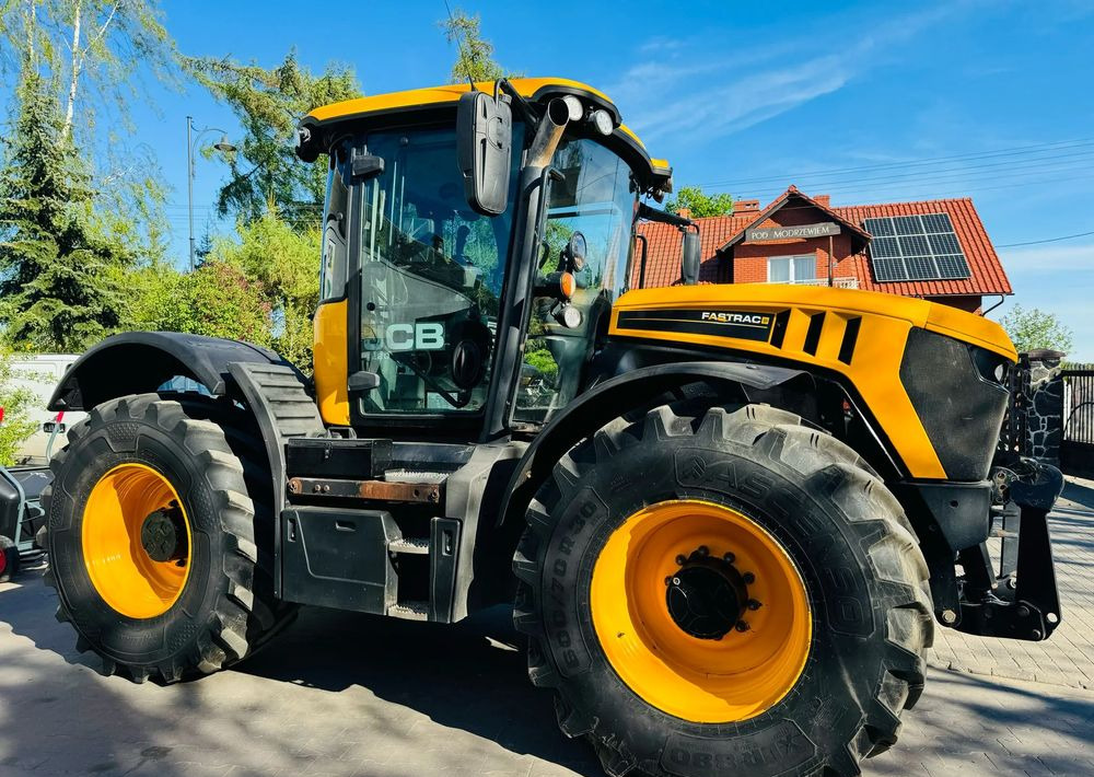 JCB 4220 - Farm tractor: picture 4 JCB 4220 - Farm tractor: picture 4