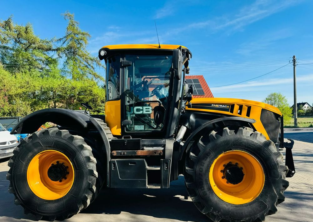 JCB 4220 - Farm tractor: picture 3 JCB 4220 - Farm tractor: picture 3