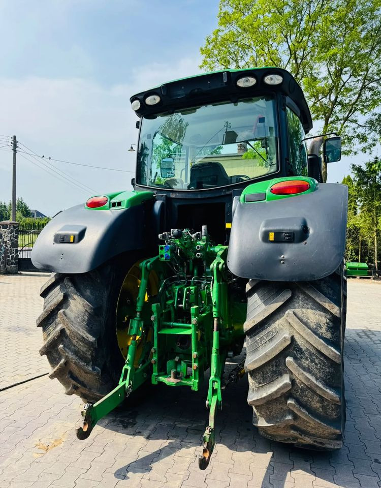 John Deere 6170R - Farm tractor: picture 5 John Deere 6170R - Farm tractor: picture 5
