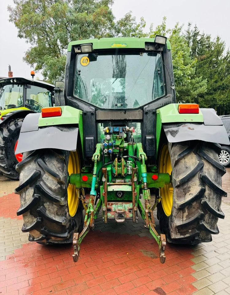 Farm tractor John Deere 6400: picture 8