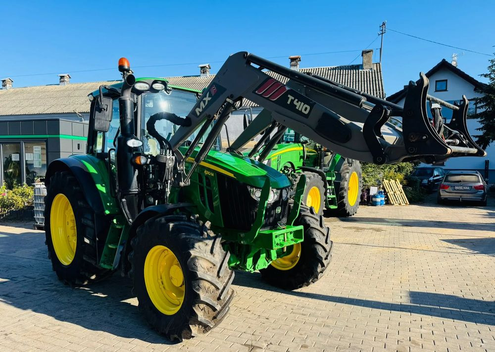 John Deere 6830 PREMIUM - Farm tractor: picture 3 John Deere 6830 PREMIUM - Farm tractor: picture 3