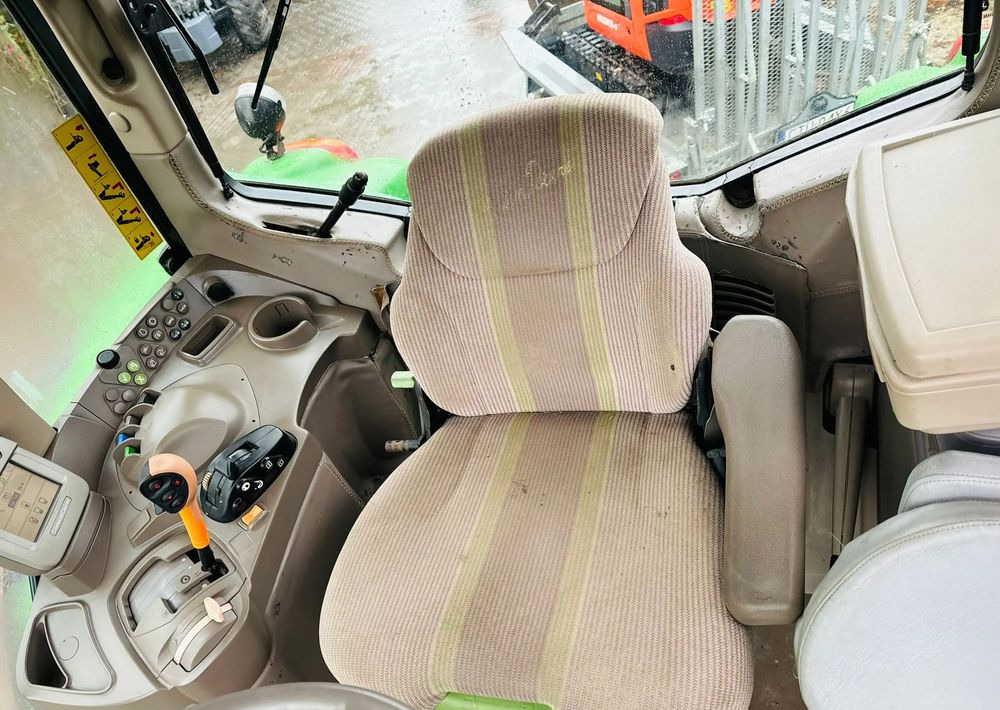 Farm tractor John Deere 7530 PREMIUM: picture 7 Farm tractor John Deere 7530 PREMIUM: picture 7