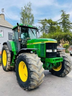 John Deere 7710 - Farm tractor: picture 3 John Deere 7710 - Farm tractor: picture 3