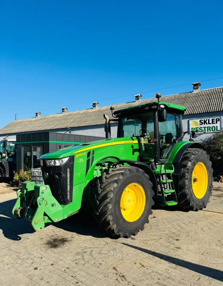 John Deere 8345R - Farm tractor: picture 1 John Deere 8345R - Farm tractor: picture 1