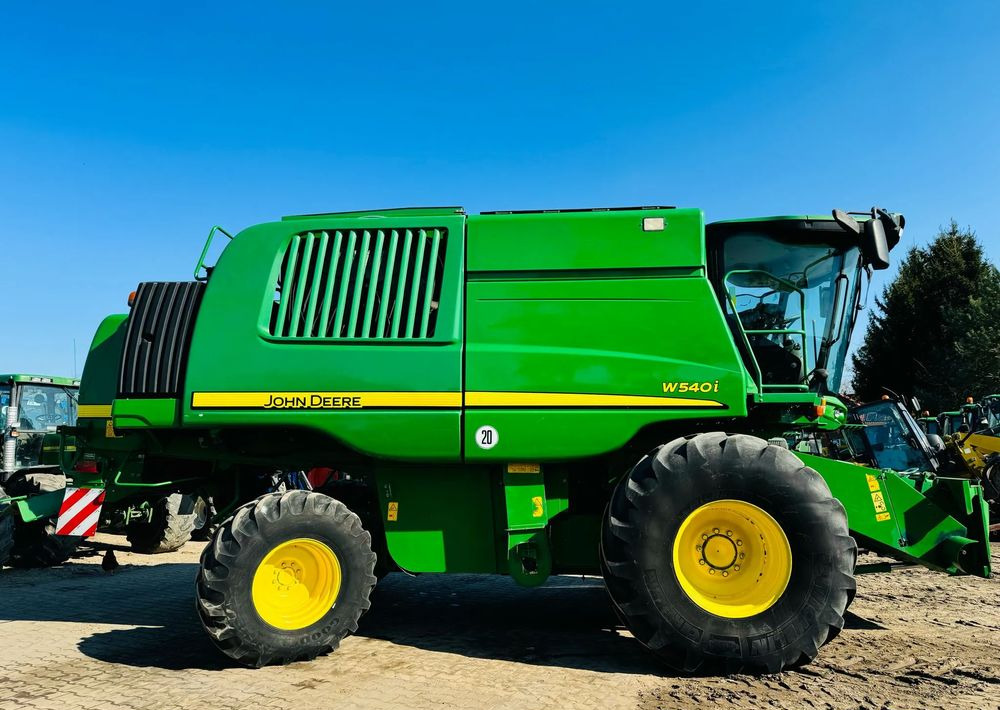 John Deere W540i - Combine harvester: picture 4 John Deere W540i - Combine harvester: picture 4