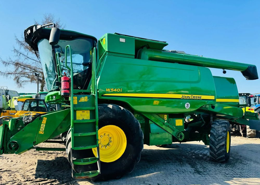 John Deere W540i - Combine harvester: picture 3 John Deere W540i - Combine harvester: picture 3