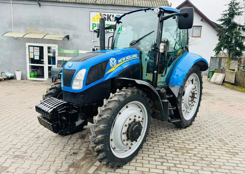 Farm tractor New Holland T5.115: picture 6