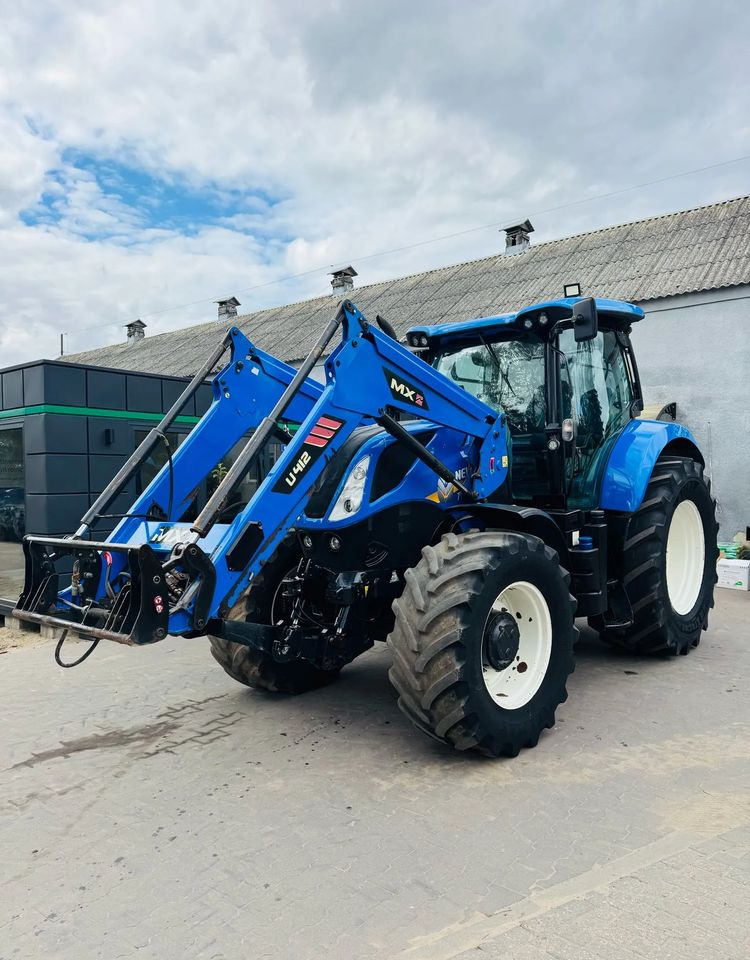 New Holland T7.190 - Farm tractor: picture 2 New Holland T7.190 - Farm tractor: picture 2