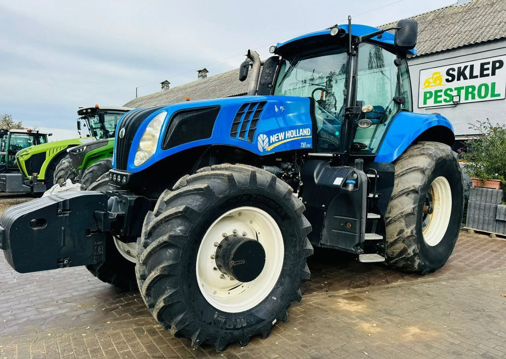 New Holland T8.390 - Farm tractor: picture 1 New Holland T8.390 - Farm tractor: picture 1