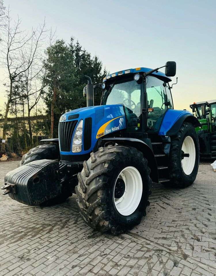 New Holland T8040 - Farm tractor: picture 3 New Holland T8040 - Farm tractor: picture 3