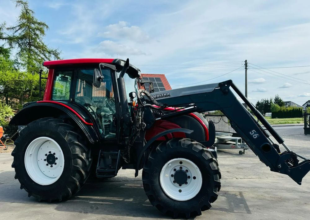 Farm tractor Valtra N101: picture 6