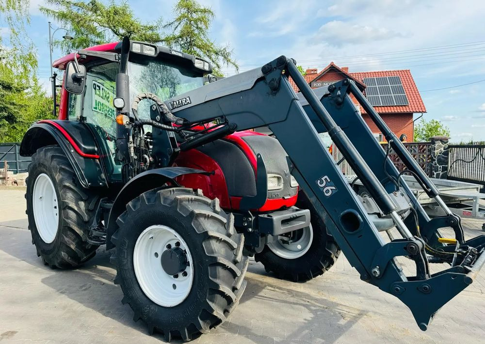 Farm tractor Valtra N101: picture 12