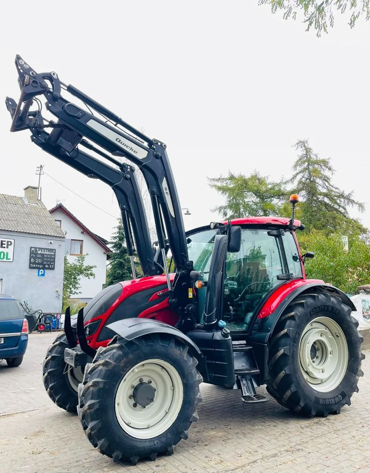 Valtra N104 - Farm tractor: picture 4 Valtra N104 - Farm tractor: picture 4