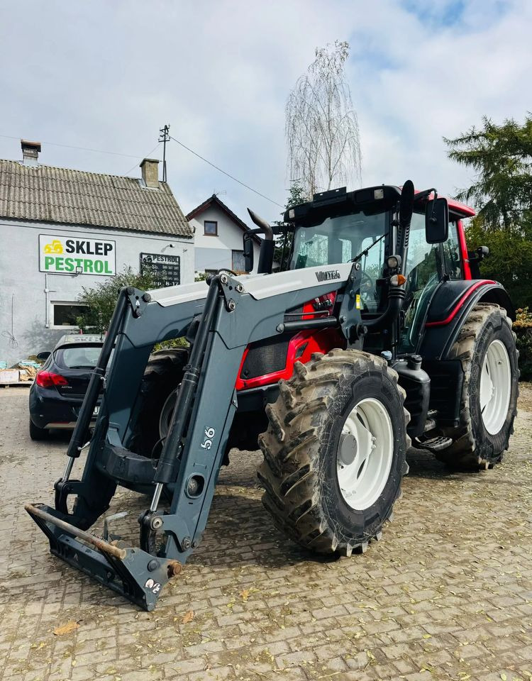 Valtra N123 HiTech - Farm tractor: picture 2 Valtra N123 HiTech - Farm tractor: picture 2