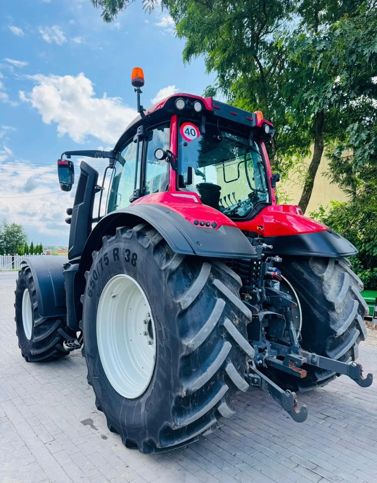 Valtra T254 - Farm tractor: picture 2 Valtra T254 - Farm tractor: picture 2