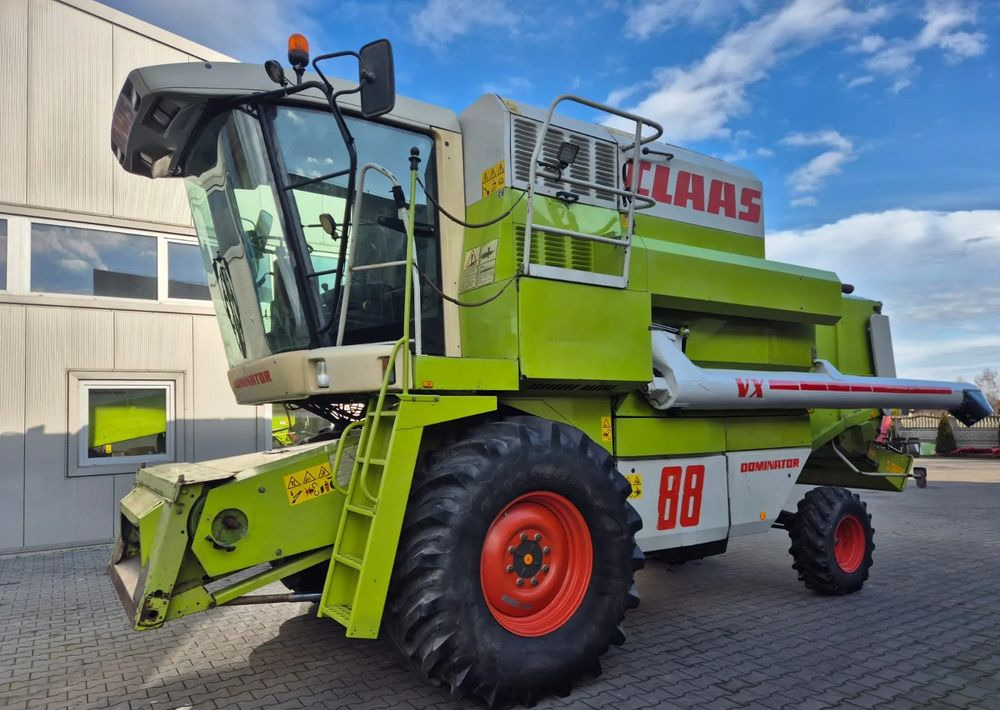Claas Dominator VX 88 - Combine harvester: picture 5 Claas Dominator VX 88 - Combine harvester: picture 5