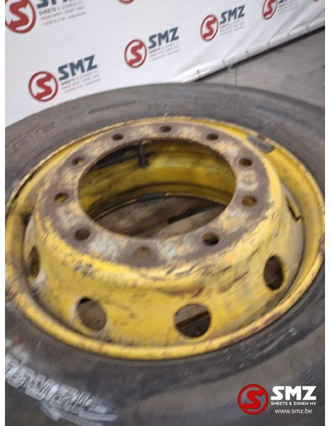 Bridgestone Occ vrachtwagenband Bridgestone 12R22.5 - Tire for Truck: picture 3 Bridgestone Occ vrachtwagenband Bridgestone 12R22.5 - Tire for Truck: picture 3