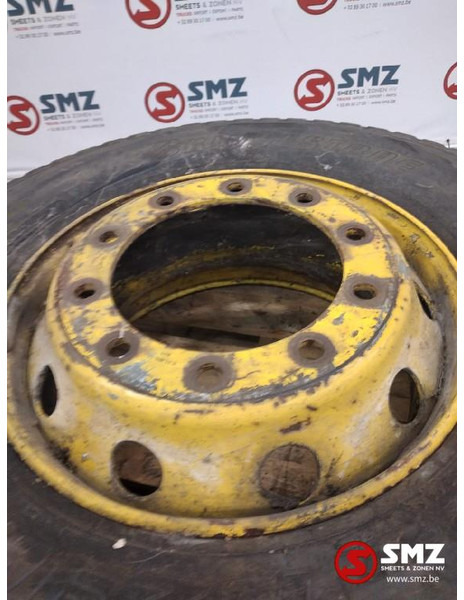 Bridgestone Occ vrachtwagenband Bridgestone 12R22.5 - Tire for Truck: picture 2 Bridgestone Occ vrachtwagenband Bridgestone 12R22.5 - Tire for Truck: picture 2