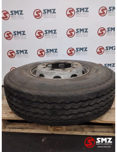 Bridgestone Occ vrachtwagenband Bridgestone 12R22.5 - Tire for Truck: picture 1 Bridgestone Occ vrachtwagenband Bridgestone 12R22.5 - Tire for Truck: picture 1