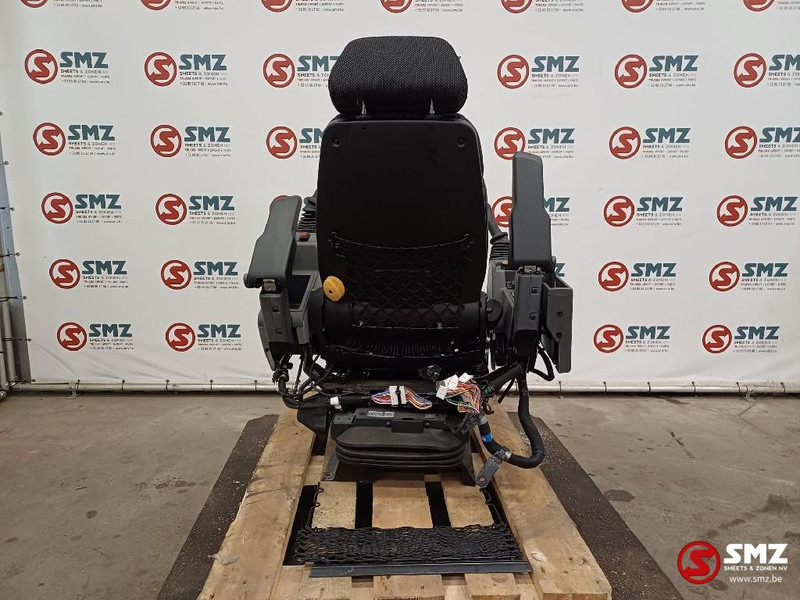 Caterpillar Seat complete Caterpillar - Cab and interior for Material handling equipment: picture 2 Caterpillar Seat complete Caterpillar - Cab and interior for Material handling equipment: picture 2